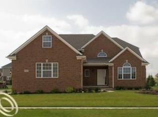 24482 Brompton Way, South Lyon, MI 48178