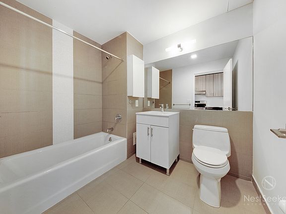 5th image of 11-39 49th Ave #1880