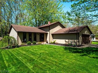6868 Stearns Rd, North Olmsted, OH 44070
