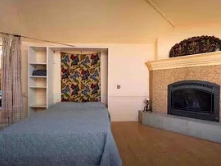 Murphy Bed
