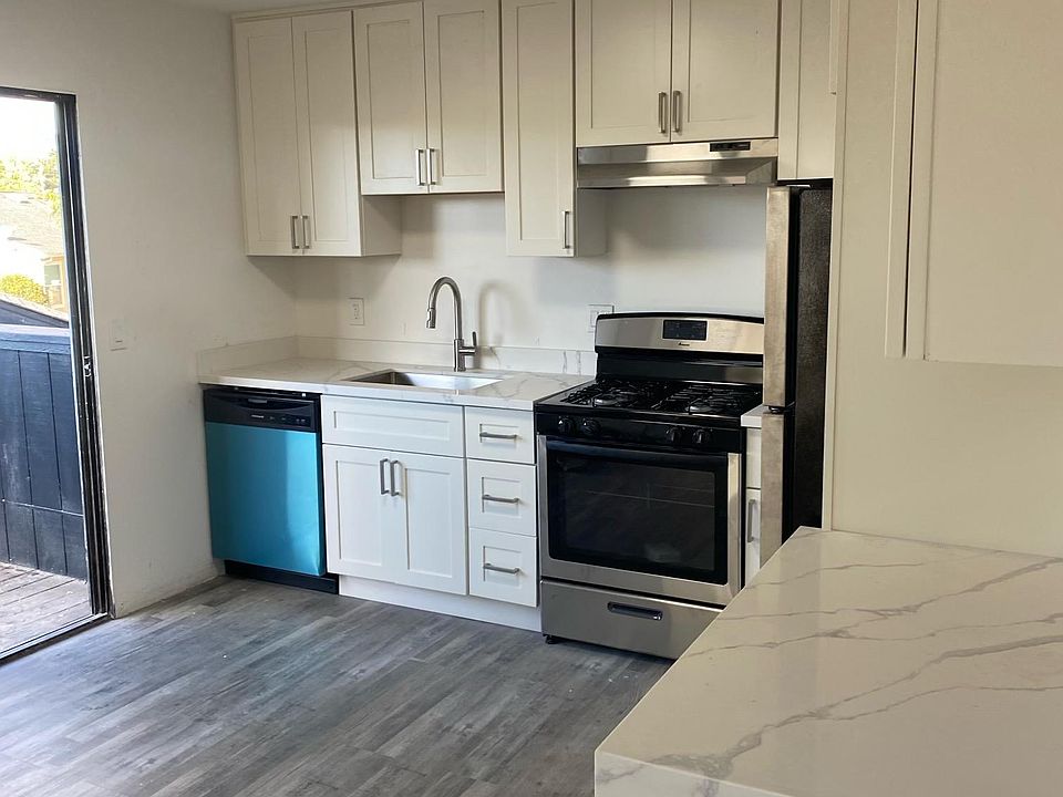 2nd image of 2397 Kenton Ct