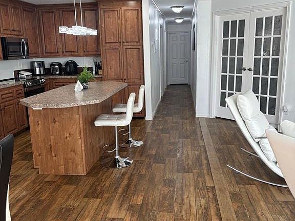 4th image of 6001 Five Acre Rd