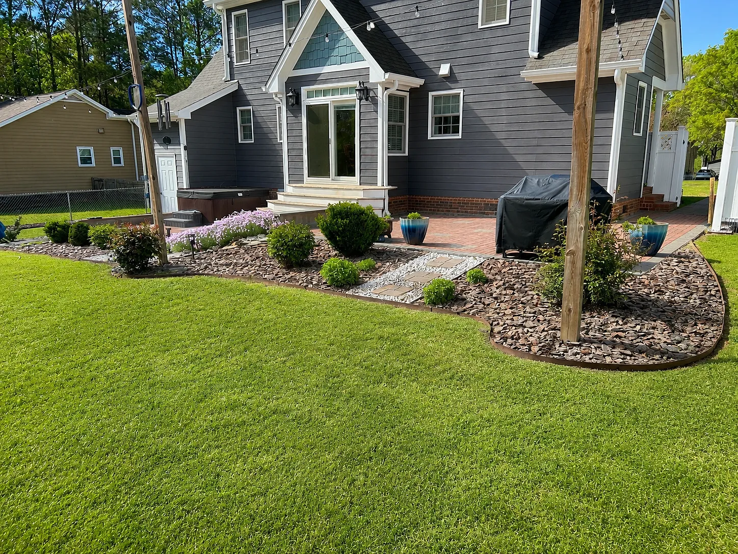 3 bed, 2.5 bath, 1690 sqft, $2,350 — Photo 3