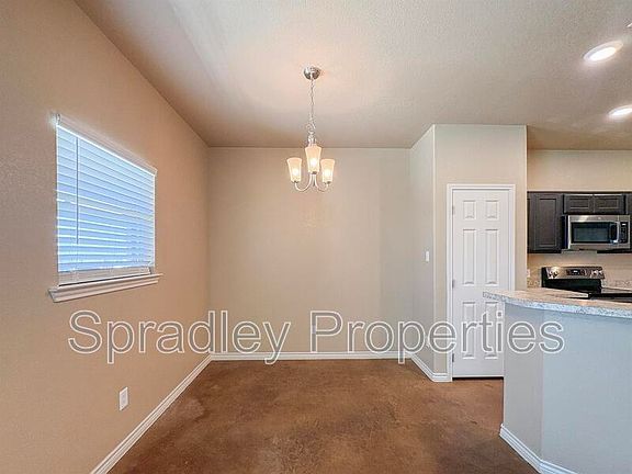3rd image of 1560 Vani Ct