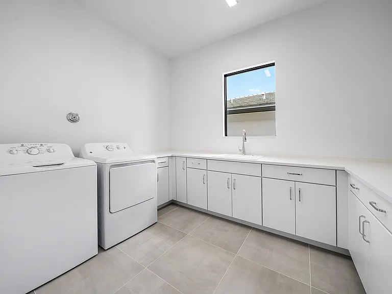 9516 Riverside Park Dr — Photo 48