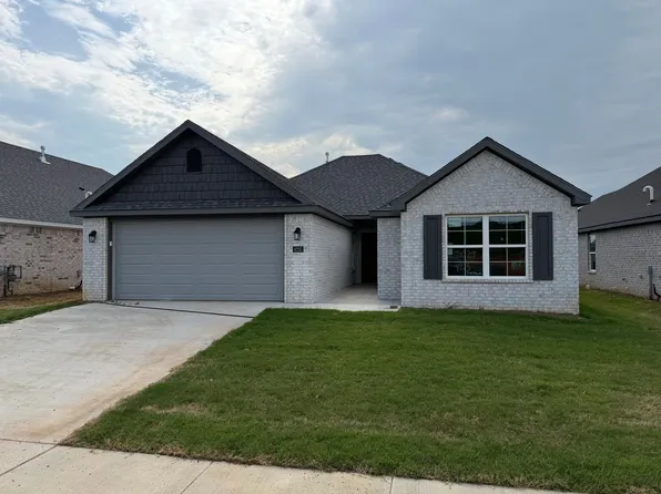 4225 W Barhem Dr, Fayetteville, AR 72704