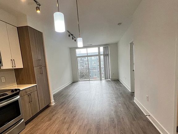 4th image of 145 Riverhaven Dr Unit 428