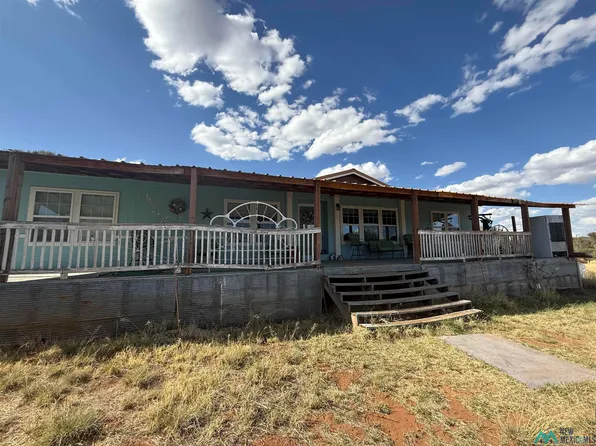 65 Ridge Rd, Carlsbad, NM 88220