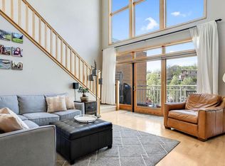 1820 N Cape St UNIT 302, Milwaukee, WI 53212