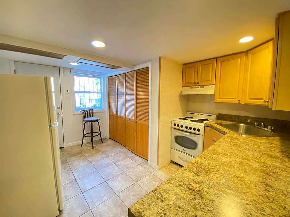 1st image of 20-34 36th St #1