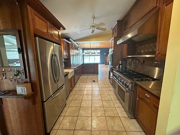 4th image of 600 Merrywood Ln