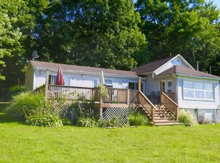10948 Seaview Dr, Grand Junction, MI 49056