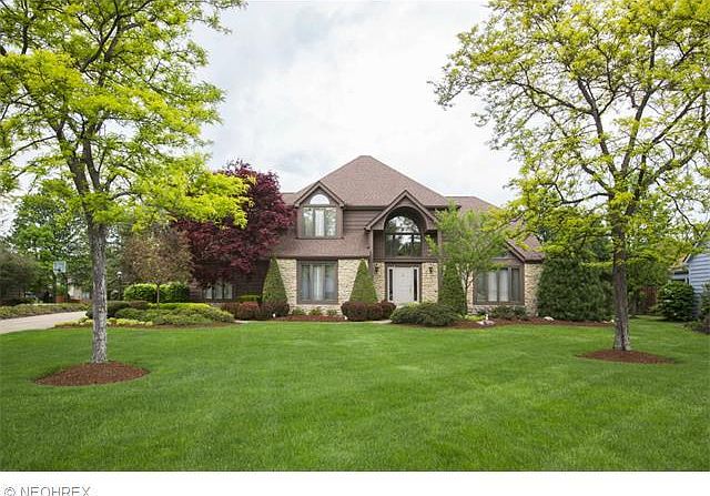 1st image of 30996 Pinehurst Dr