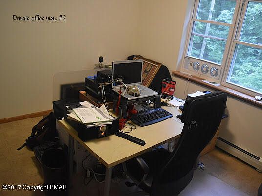 2nd image of 2131 Chipperfield Dr