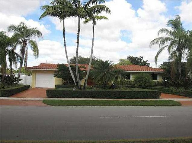 1st image of 13961 Kendale Lakes Blvd
