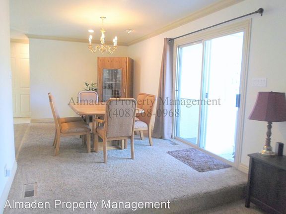 5th image of 1699 Hyacinth Ln