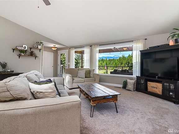 5th image of 6049 Minnig Ln NW