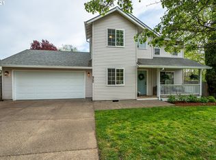 900 E Hilltop Dr, Newberg, OR