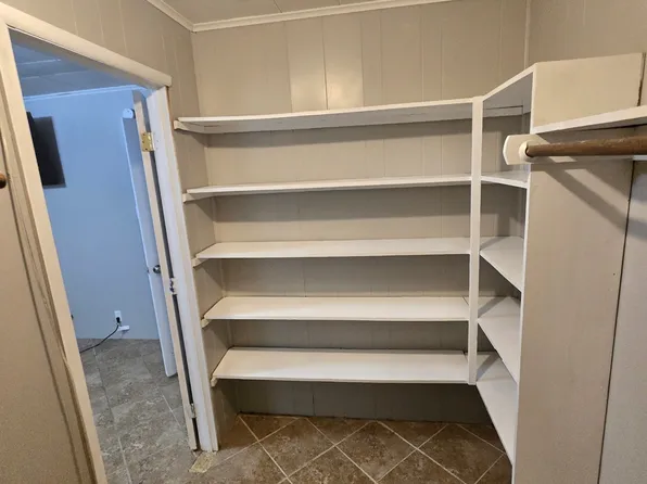 6255 Warren St, Groves, TX