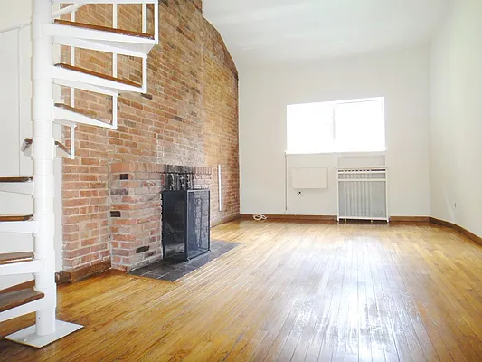 Rented by Balass Ralph, LREB | media 7