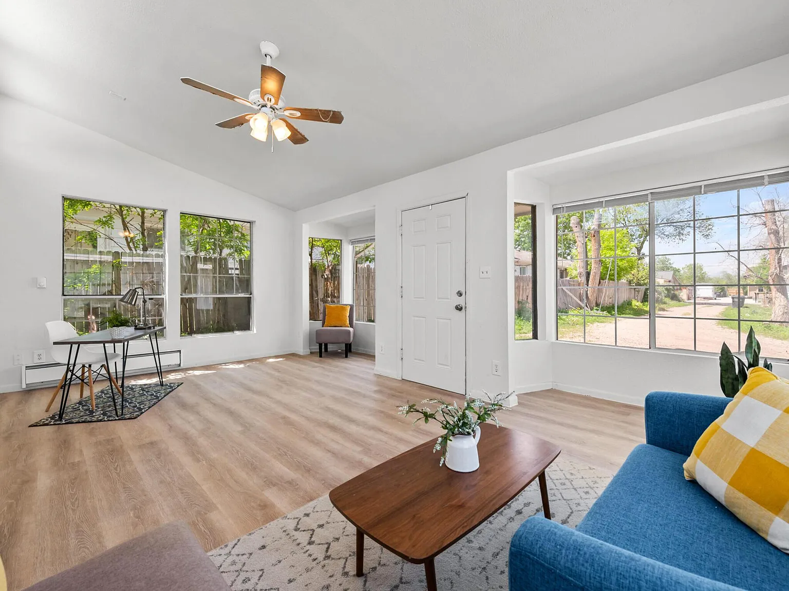 1 bed, 700 sqft, $1,800 — Photo 4