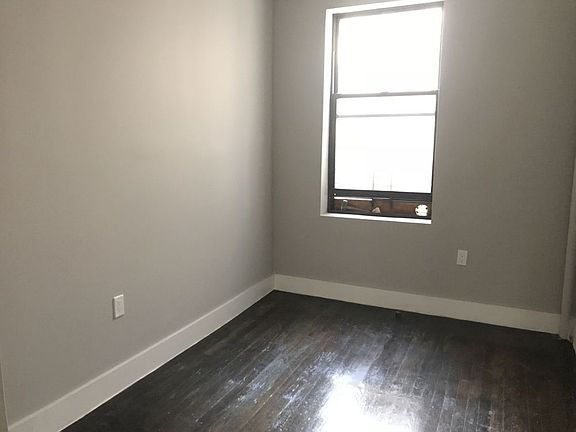 3rd image of 55 W Mosholu Pkwy N APT 4D