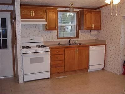 3rd image of 1152 N Kristie Ln