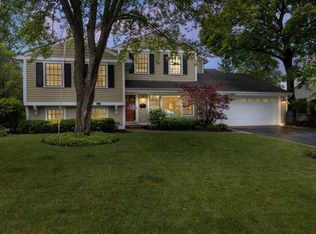 2348 Sumac Cir, Glenview, IL