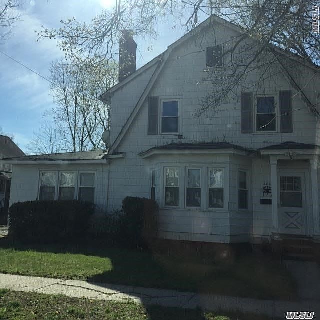 1st image of 486 Hawthorne Ave
