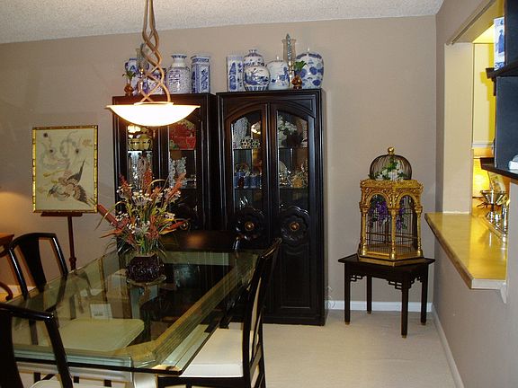 2nd image of 5617 Fairway Park Dr APT 103