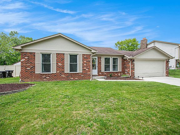 3rd image of 25460 Montebello Dr