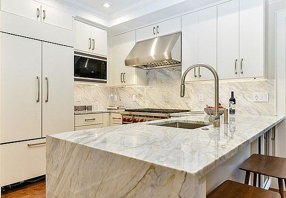 4th image of 459 W 21st St APT 1