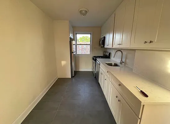 Rented by Queens Apartments Realty LLC | media 2