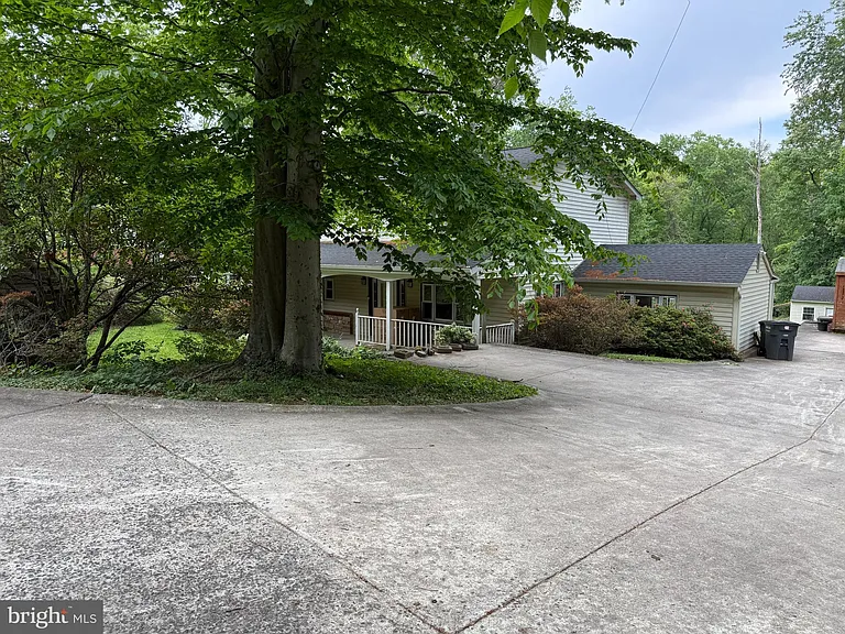 5129 Chowan Ave — Photo 1
