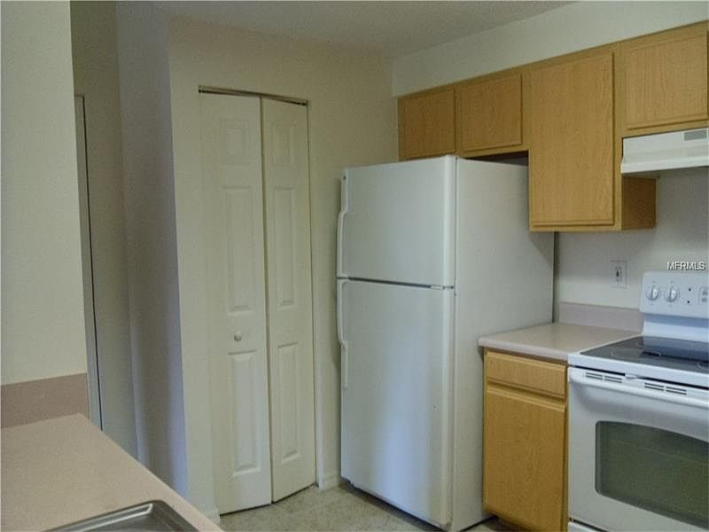 1st image of 10831 Windsor Walk Dr #1106