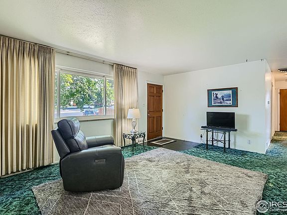 5th image of 720 Comet Cir