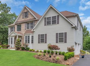 16 Savannah Rd, Jackson, NJ 08527