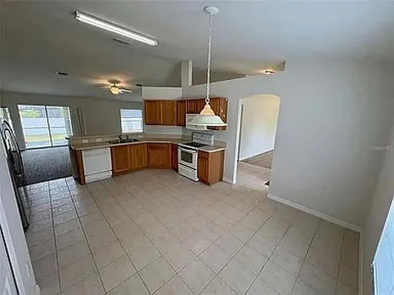 2399 Oracle Ln — Photo 4