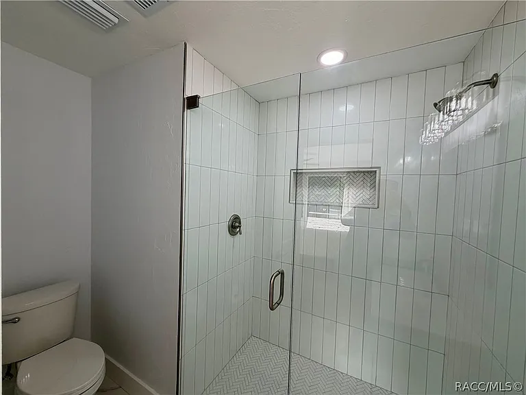 65 Beach Ln #A — Photo 30
