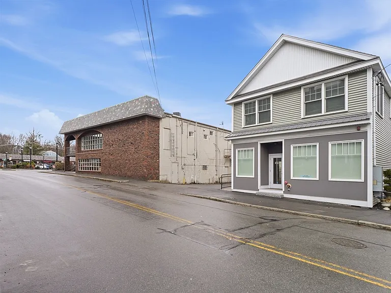 149 Pleasant St #2 — Photo 31