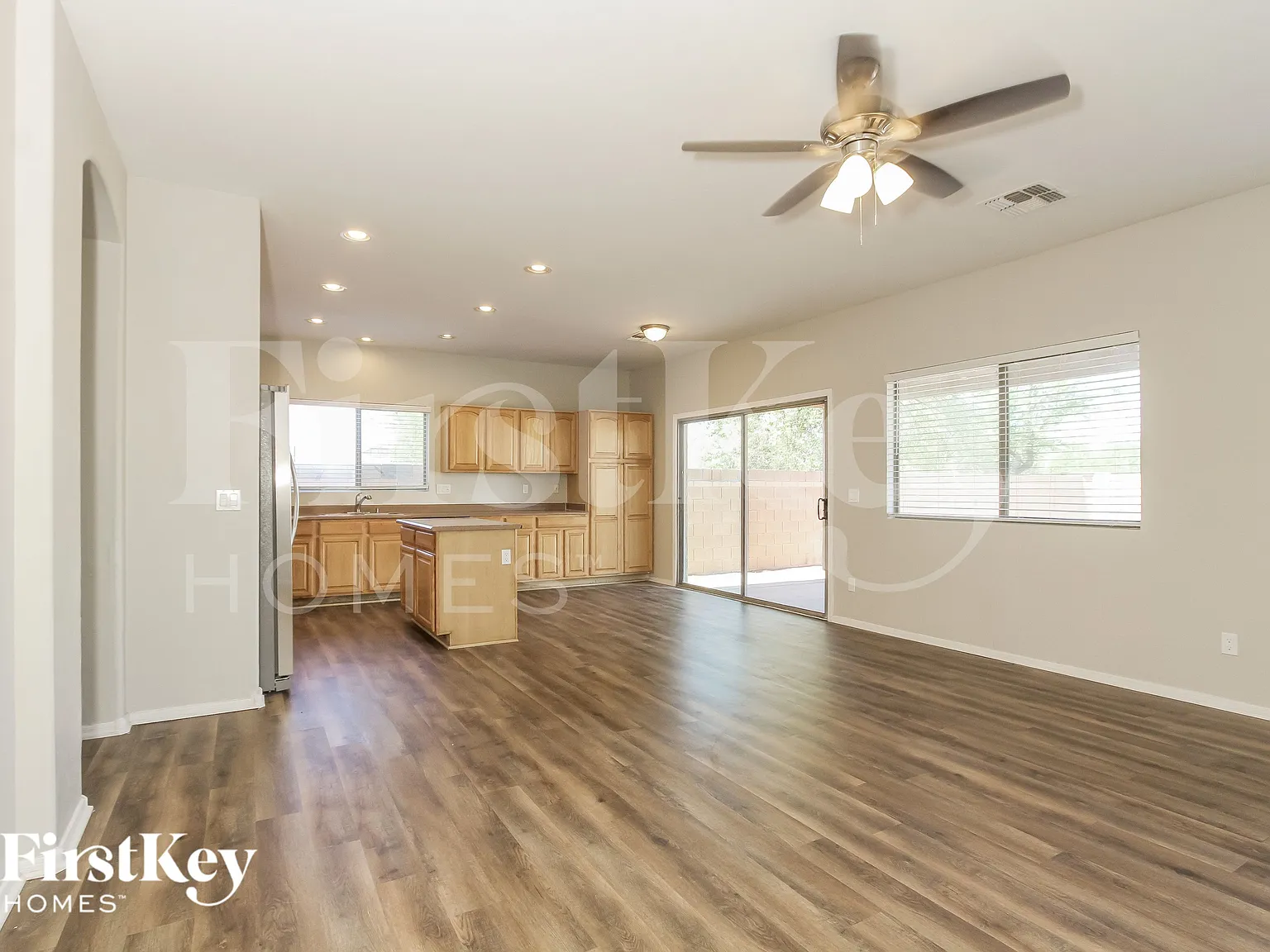 5 bed, 3.0 bath, 2634 sqft, $2,275 — Photo 2