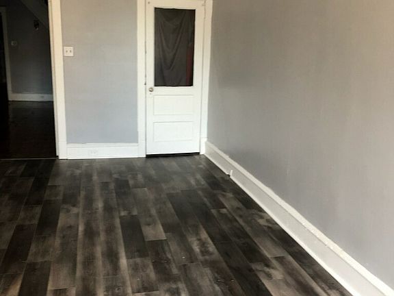 5th image of 1527 W Courtland St