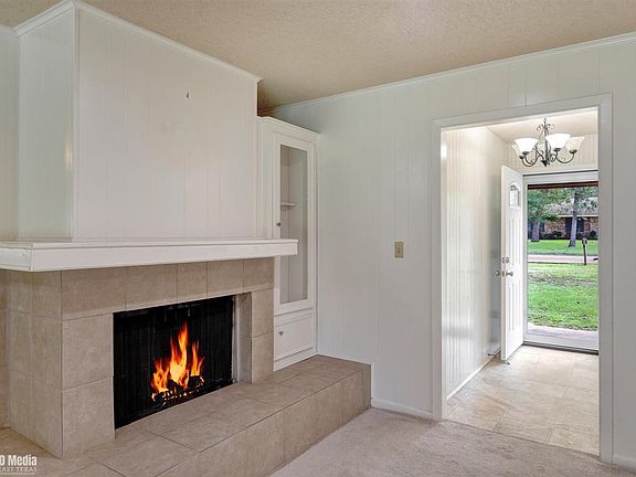 5th image of 1232 Edgewood Cir