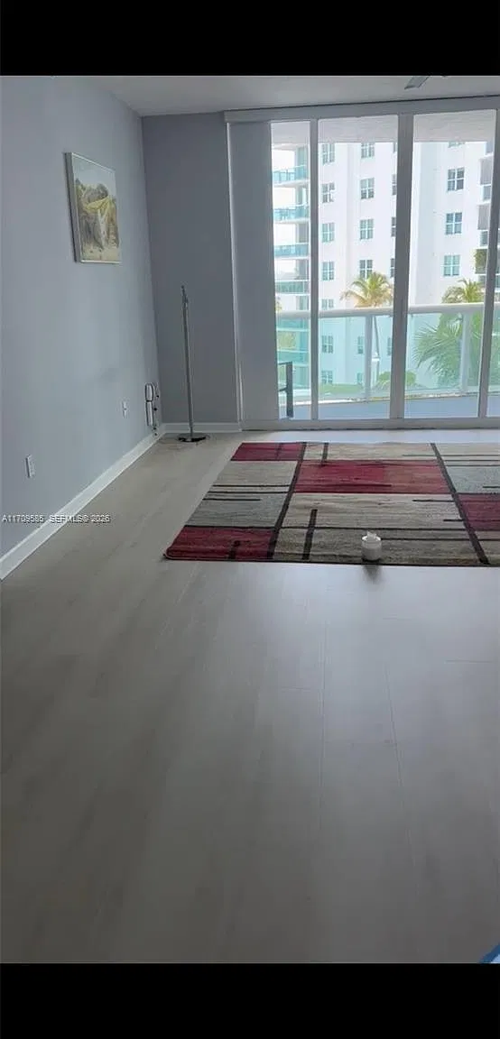 360 Condo A — Photo 4