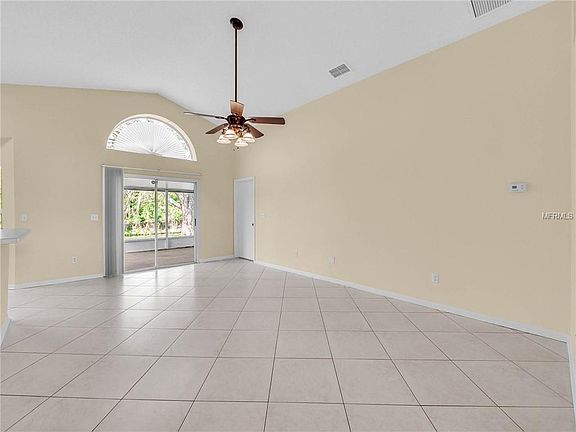 3rd image of 1652 Slash Pine Pl