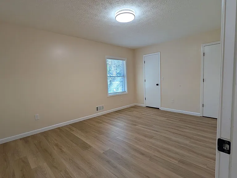 4955 Mountain Springs Way — Photo 9