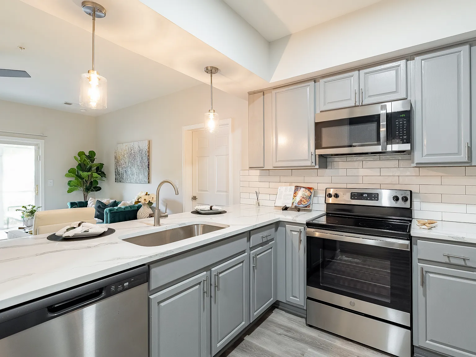 Faris Residences Goose Creek — Photo 3