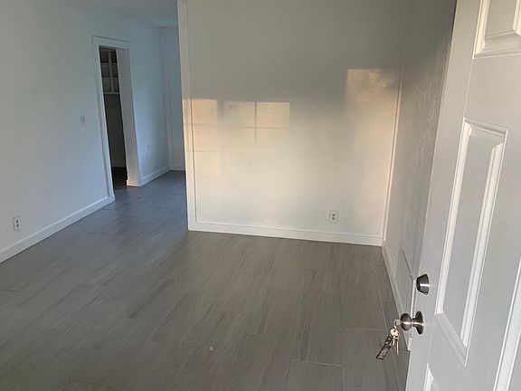 2nd image of 1813 N Peoria Ave