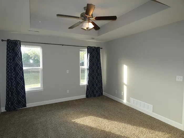 9229 N Gower Ave — Photo 11