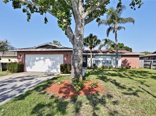 10440 Antilles Dr, Largo, FL 33774